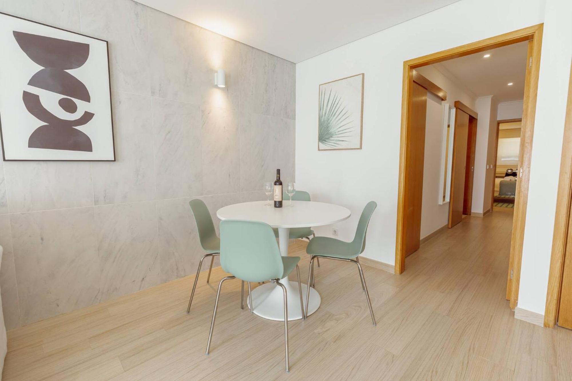 Stylish Apartment With Terrace By Hosty Πόρτο Εξωτερικό φωτογραφία